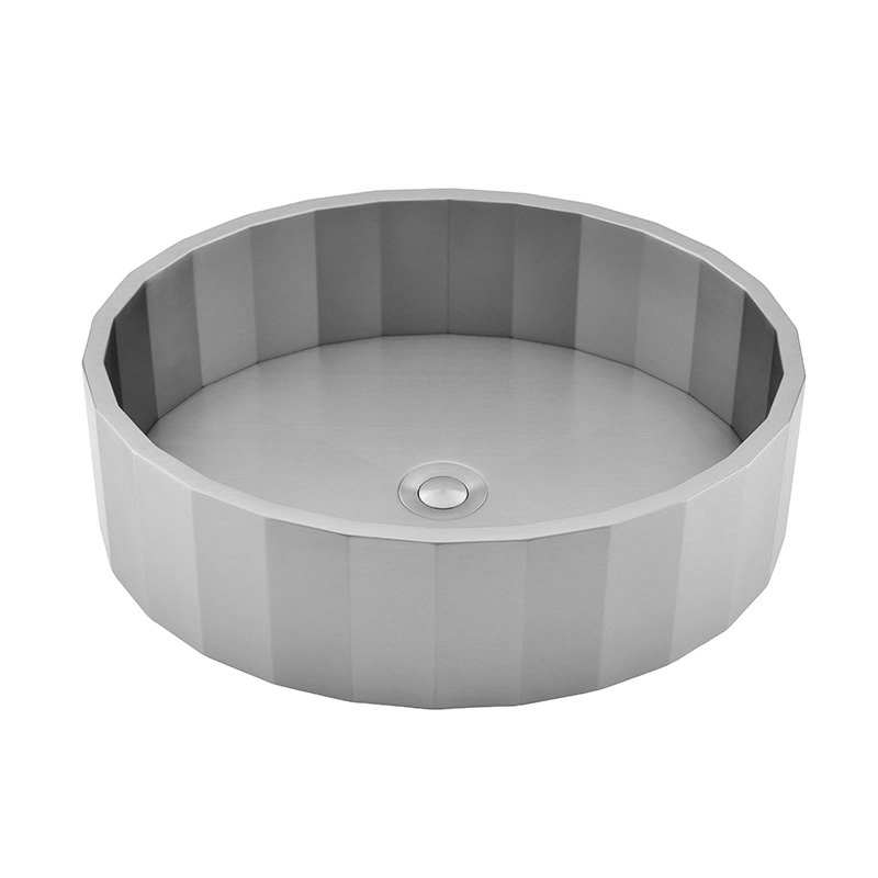 Ovales Waschbecken aus Edelstahl mit gebürstetem Gefäß